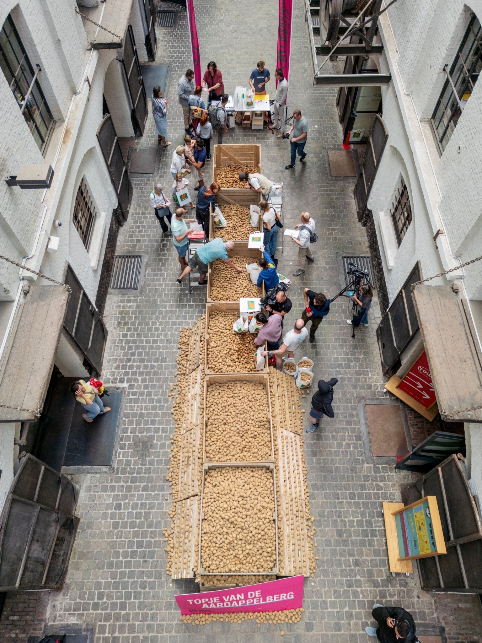 26.330 kg aardappelen gered! - WasteWarriors